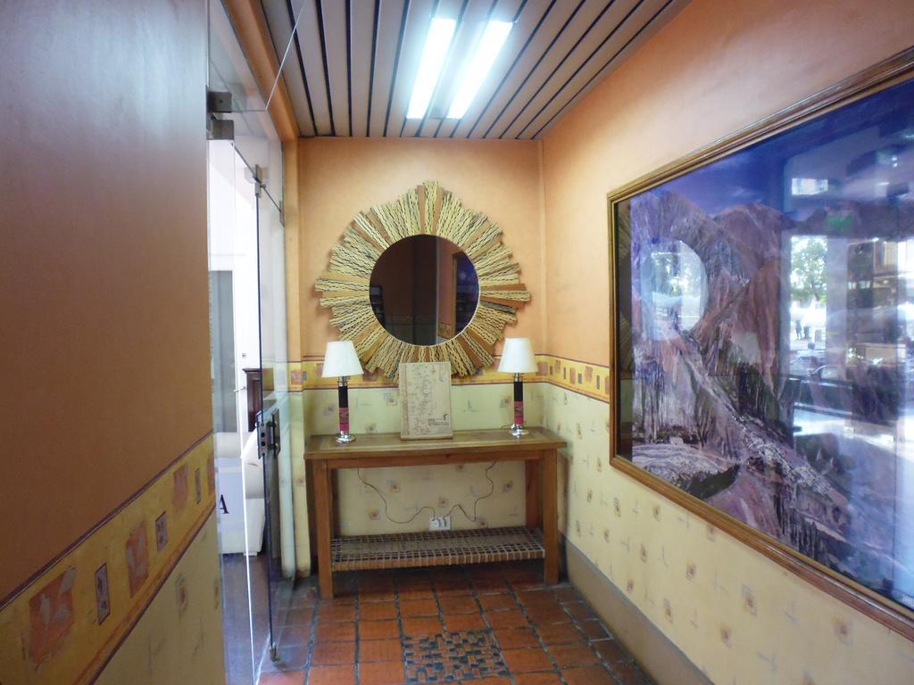 Victoria Plaza
